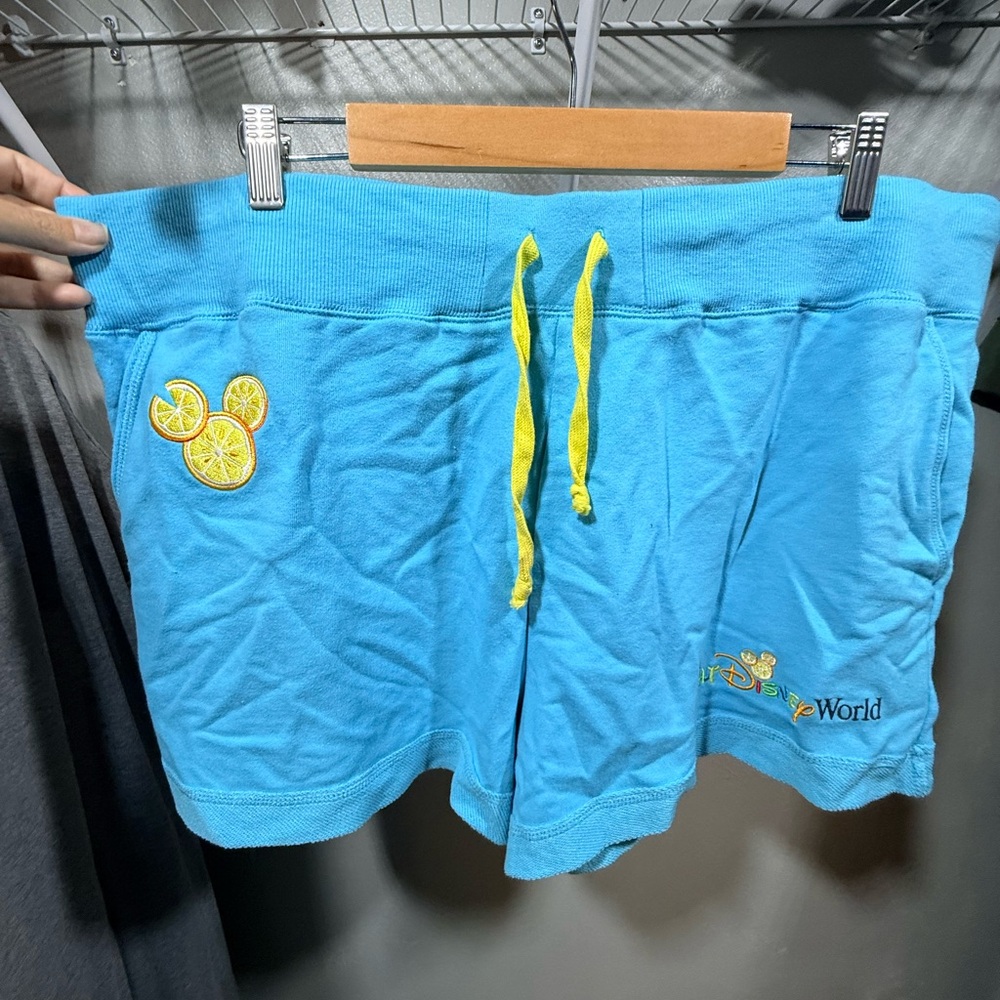 ⚡️ Disney World Mickey Lemon Athletic Shorts Womens 1X Lounge Park Outfit